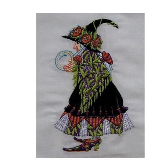Patience Brewster Fortuna Witch Halloween Towel - Picture 2 of 2